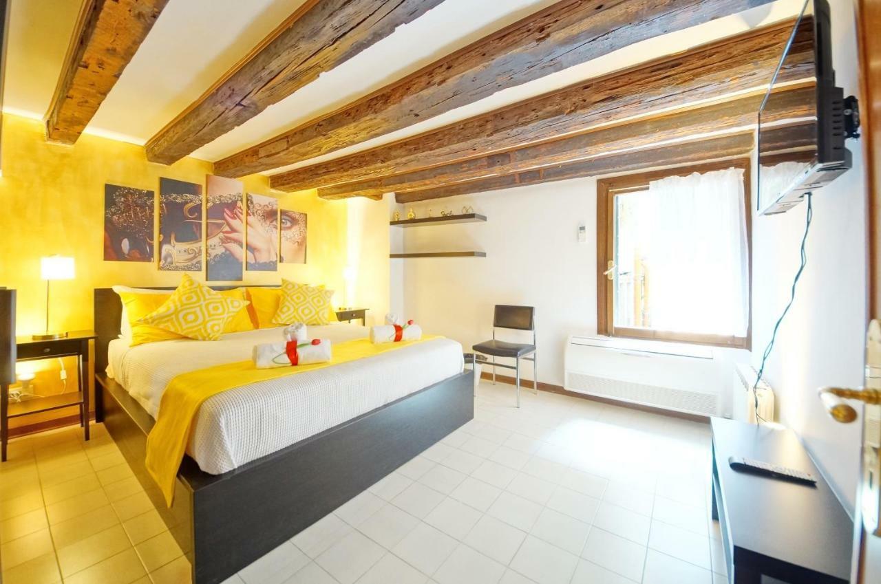 Calle Dei Fabbri San Marco Apartment Βενετία Εξωτερικό φωτογραφία
